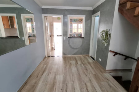 Casa à venda com 2 suítes no condomínio Village Palmas, São Paulo - SP