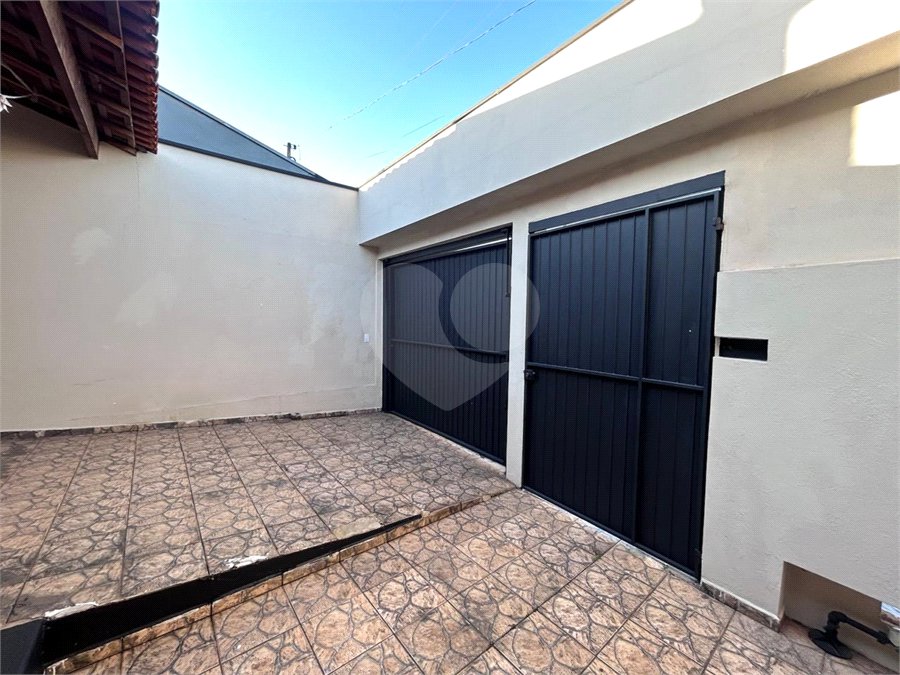 Casa à venda com 3 quartos em Residencial Donato Flores, Tatuí, SP