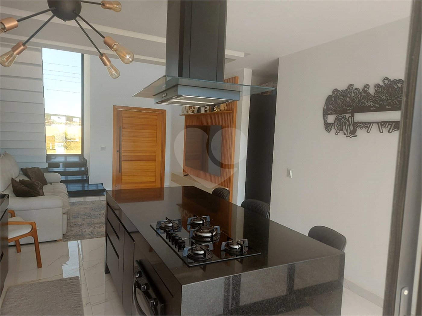 Casa à venda com 4 quartos, sendo 3 suítes, em Ogiva, Cabo Frio, RJ