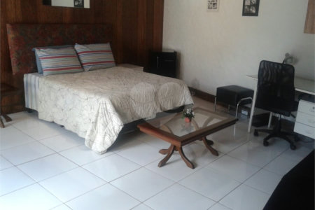 Sobrado à venda com 4 quartos, sendo 2 suítes, em Vila Madalena, São Paulo, SP