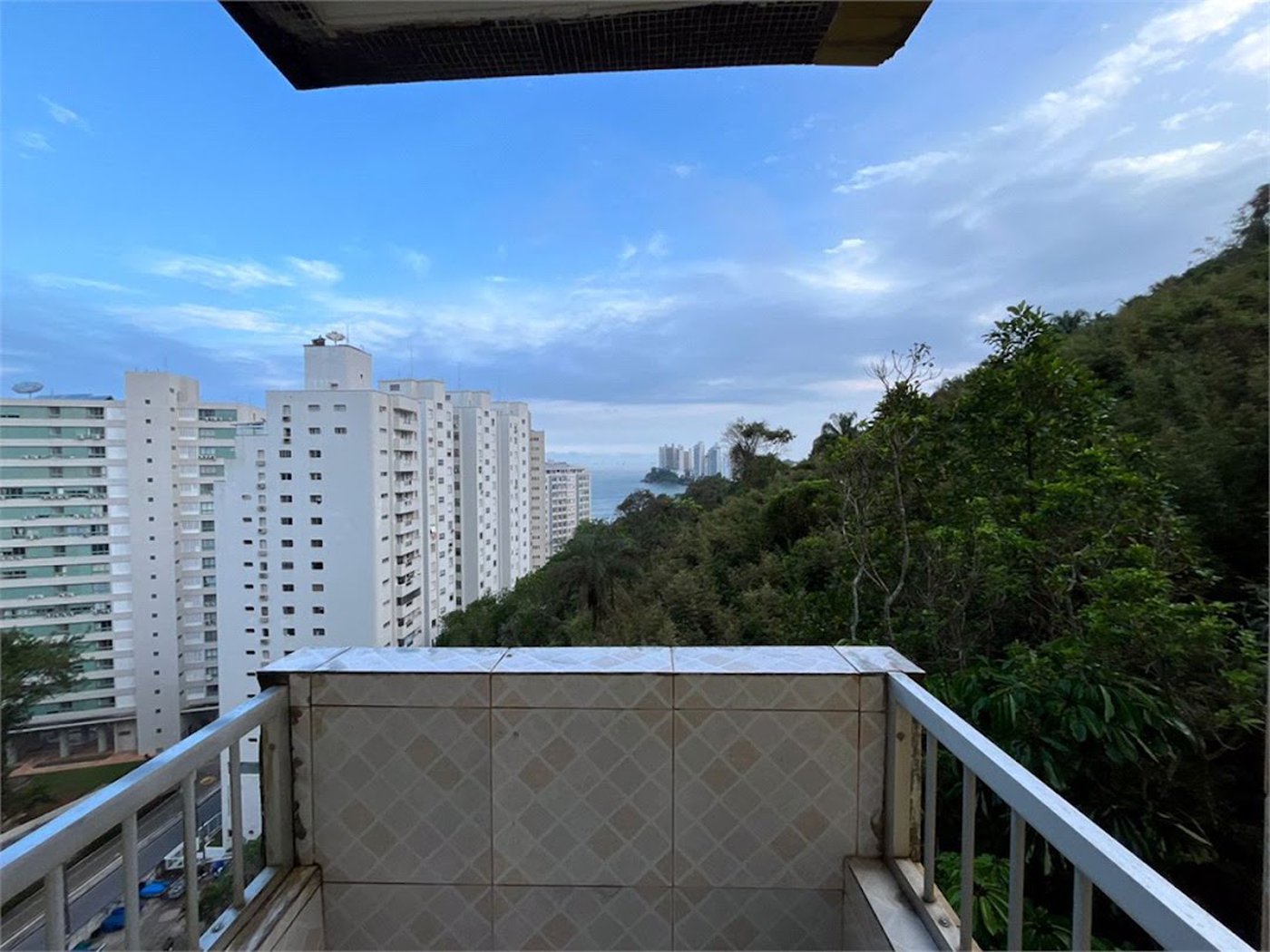 Apartamento Residencial à venda, Barra Funda, Guarujá - AP0311.
