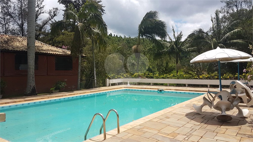 Casa à venda com 5 quartos, sendo 1 suíte, em Serra da Cantareira, Mairiporã, SP