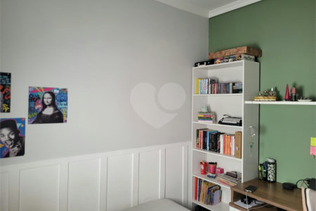 Sobrado à venda com 3 quartos, sendo 1 suíte,  em Vila Marari, São Paulo, SP