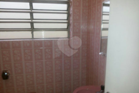 Sobrado à venda com 3 quartos, sendo 1 suíte,  em Granja Julieta, São Paulo, SP