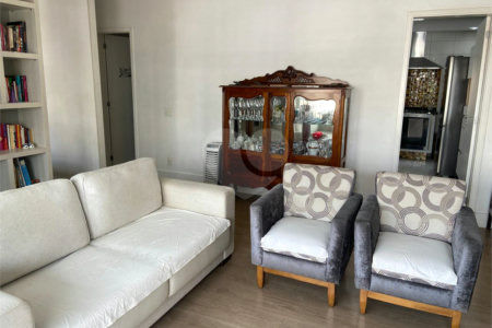 Apartamento à venda com 3 suítes em Lapa, São Paulo, SP