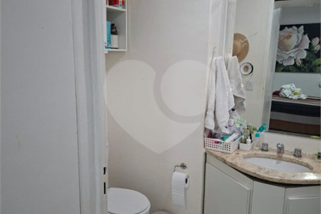 Apartamento à venda com 2 quartos, sendo 1 suíte,  em Itaim Bibi, São Paulo, SP