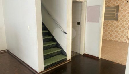 Sobrado à venda com 3 quartos, sendo 1 suíte,  em Parada Inglesa, São Paulo, SP