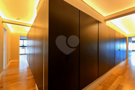 Apartamento à venda com 5 quartos, sendo 4 suítes, em Santa Cecília, São Paulo, SP