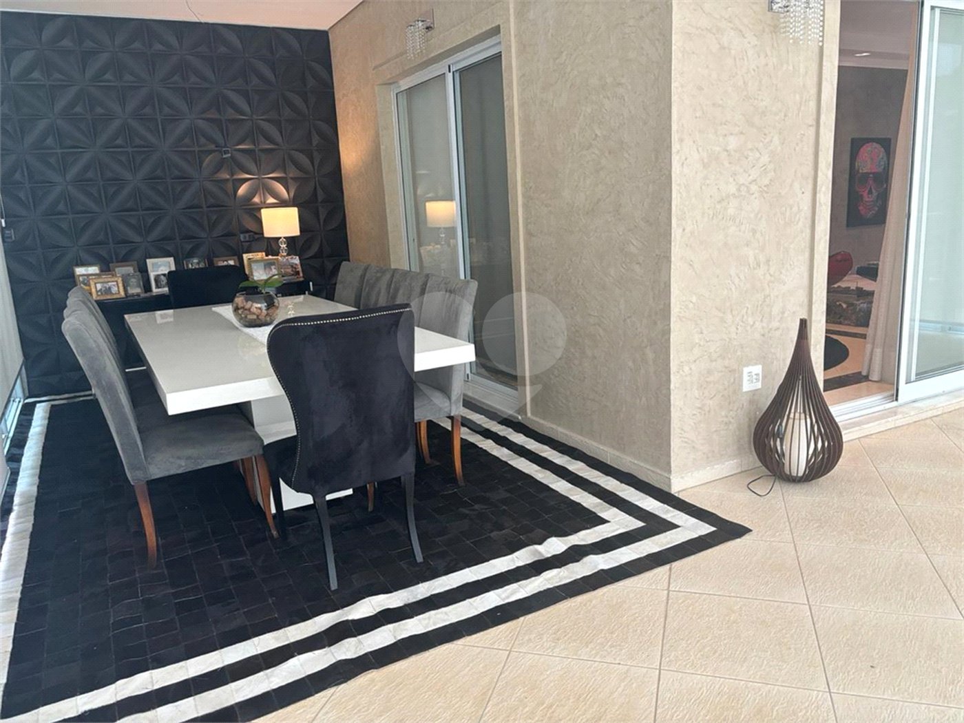 Casa à venda com 4 quartos, sendo 3 suítes, no condomínio Parque Itatiaia, Mairiporã - SP