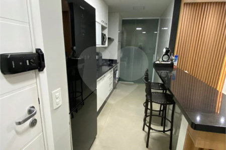 Apartamento à venda com 2 quartos, sendo 1 suíte,  em Vila Leonor, São Paulo, SP