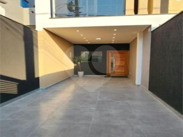 Casa à venda com 1 quarto, sendo 2 suítes,  no condomínio Residencial Oliveira, São Paulo - SP
