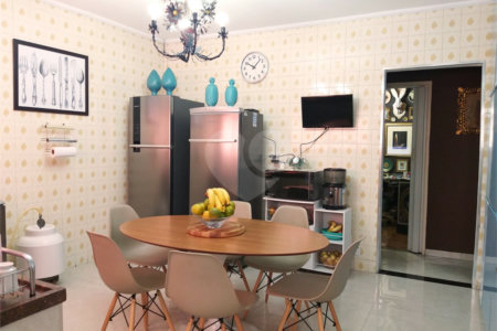 Casa Térrea à venda com 3 quartos, sendo 1 suíte, em Jardim Marisa, São Paulo, SP