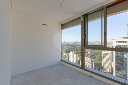 Apartamento à venda com 3 quartos, sendo 2 suítes, em Itaim Bibi, São Paulo, SP