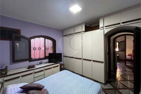 Casa à venda com 4 quartos, sendo 2 suítes, em Vila Rosália, Guarulhos, SP