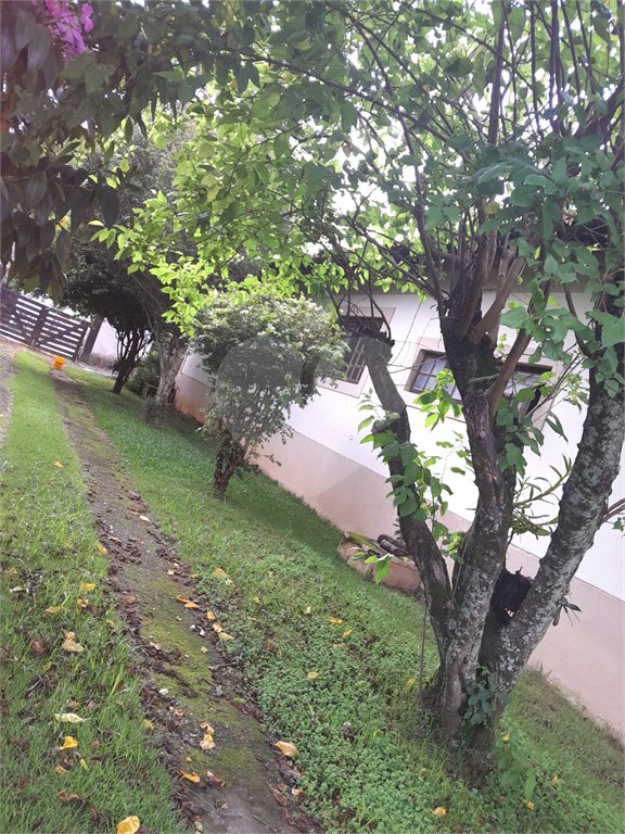 Casa à venda com 4 quartos, sendo 3 suítes,  em Vila Áurea, Poá, SP
