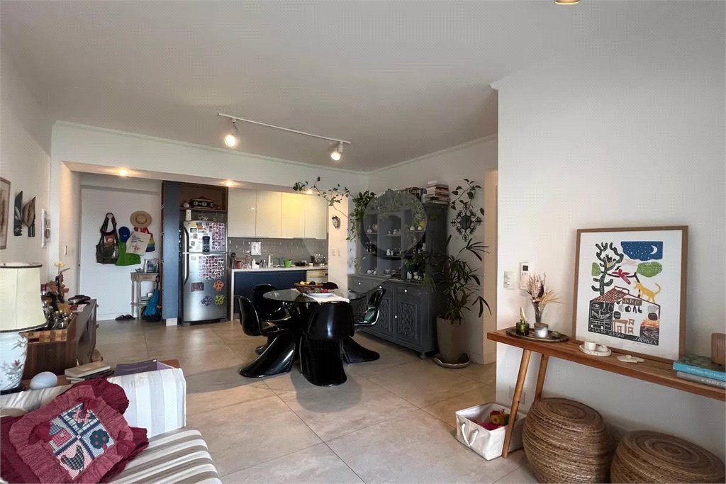 Apartamento à venda com 2 quartos, sendo 1 suíte,  em Vila Madalena, São Paulo, SP