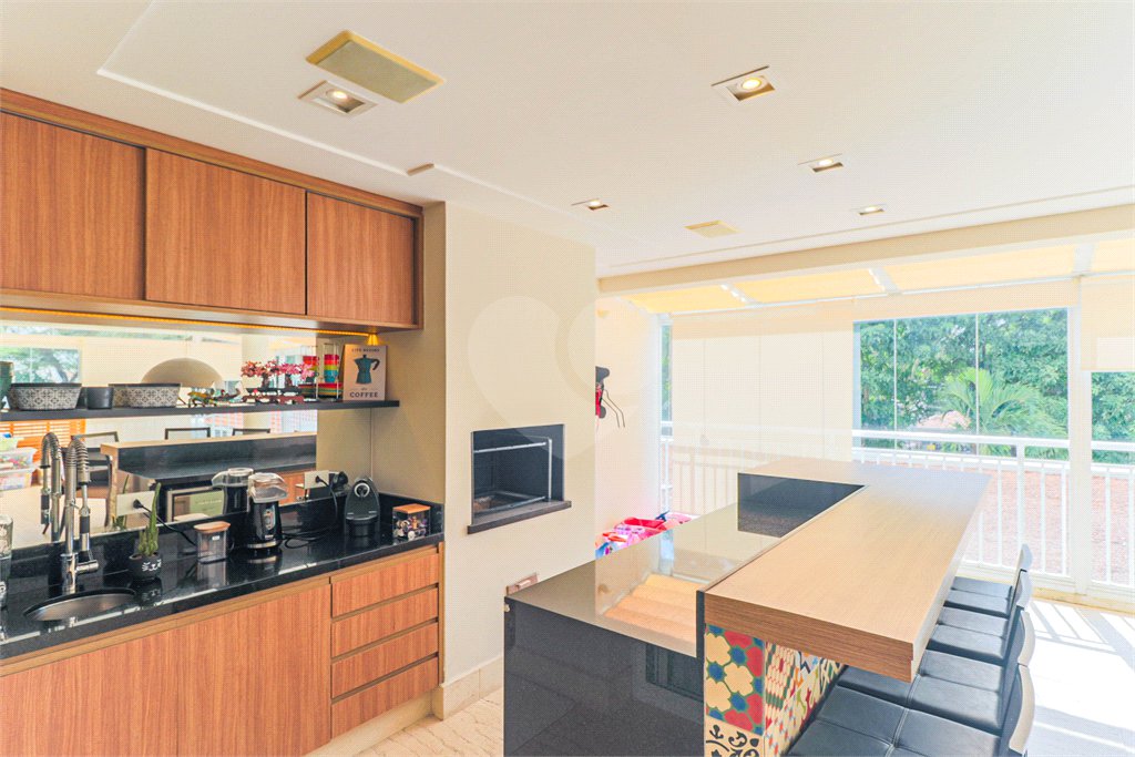 Apartamento à venda com 3 suítes em Brooklin, São Paulo, SP