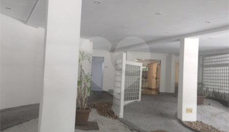 Apartamento à venda com 3 suítes em Vila Suzana, São Paulo, SP