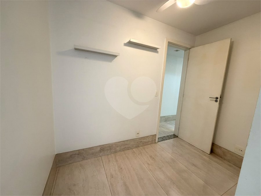 Apartamento à venda com 3 quartos, sendo 1 suíte,  em Tijuca, Rio de Janeiro, RJ