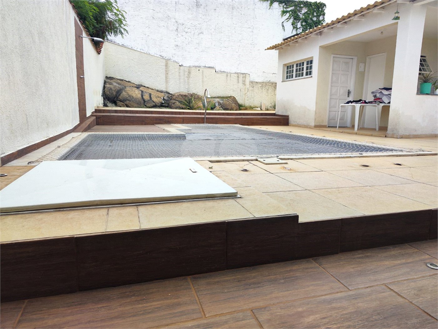 Sobrado à venda com 2 quartos em Jardim Emília, Sorocaba, SP