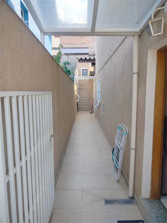Sobrado à venda com 2 quartos em Jardim Santa Rosa, Taboão da Serra, SP