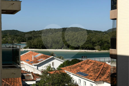 Cobertura à venda com 3 quartos, sendo 1 suíte, em Passagem, Cabo Frio, RJ