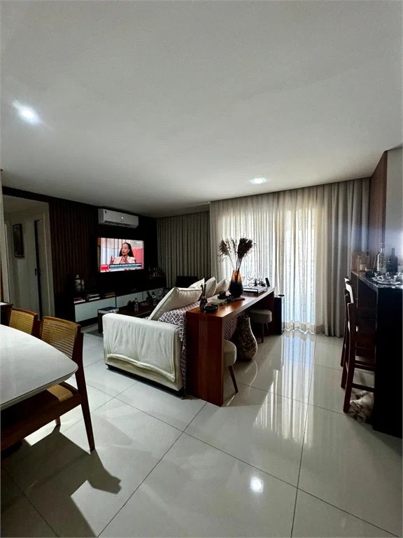 Apartamento à venda com 3 quartos, sendo 1 suíte, em Parque Reboucas, São Paulo, SP