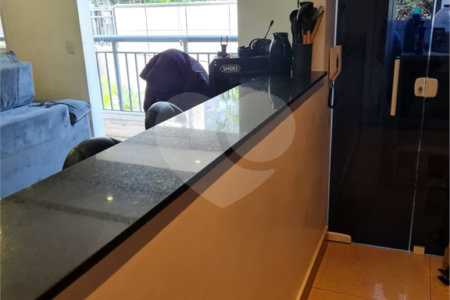Apartamento à venda com 3 quartos, sendo 1 suíte,  em Vila Andrade, São Paulo, SP