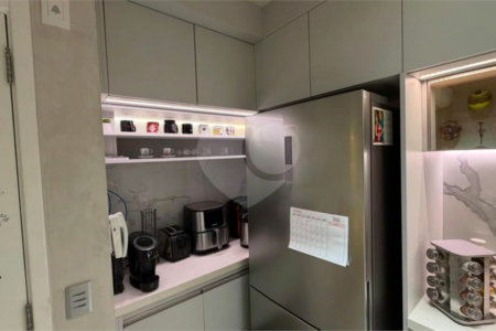 Apartamento à venda com 2 quartos, sendo 1 suíte,  em Vila Dom Pedro I, São Paulo, SP
