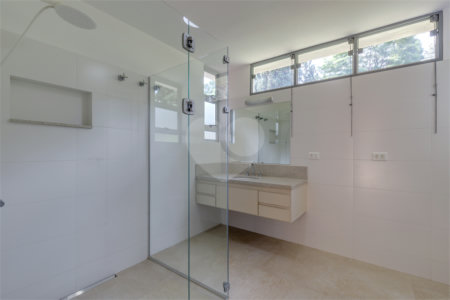 Casa Térrea à venda com 4 quartos, sendo 1 suíte, em Chácara Monte Alegre, São Paulo, SP