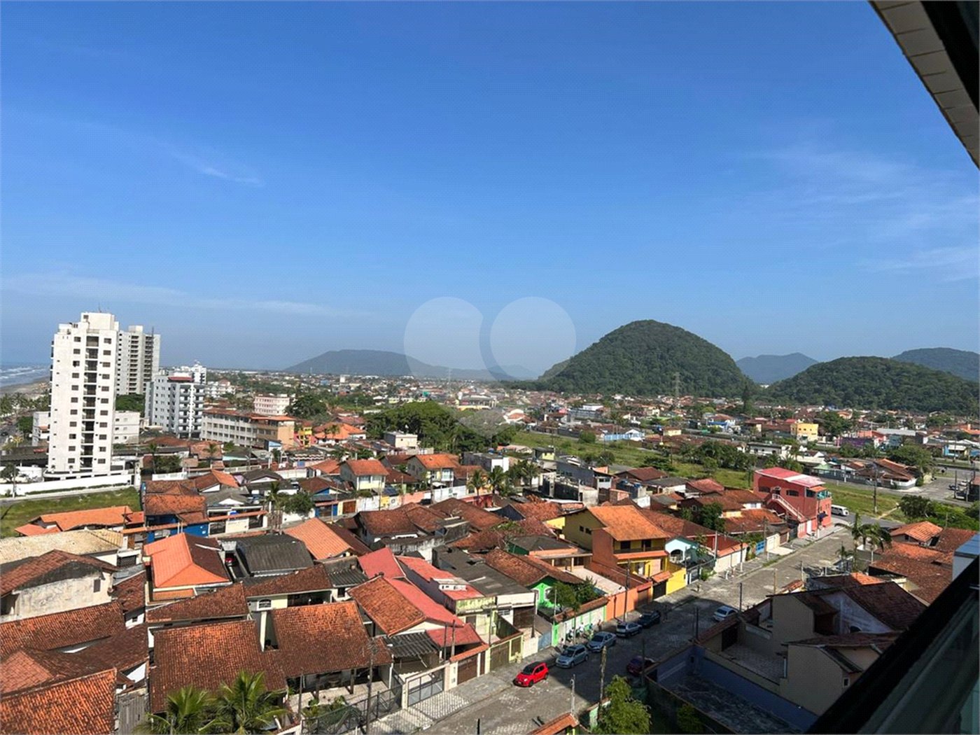 Apartamento à venda com 2 quartos, sendo 1 suíte, no Centro, Mongaguá, SP