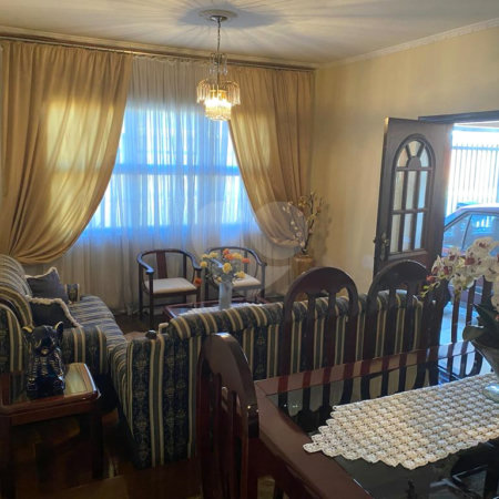 Vende-se excelente casa térrea próximo ao Estadio do Zuzão