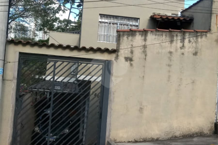 Sobrado à venda com 4 quartos, sendo 1 suíte,  em Jardim Maria Luiza, São Paulo, SP