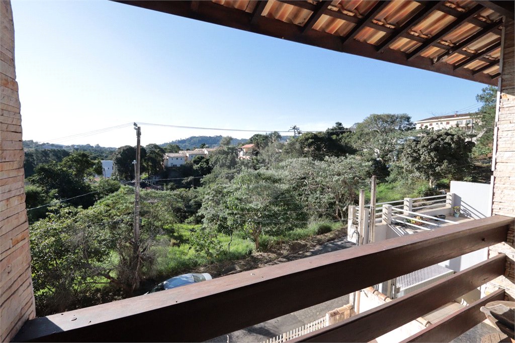 Casa à venda com 4 quartos, sendo 1 suíte, em Jardim Villaça, São Roque, SP