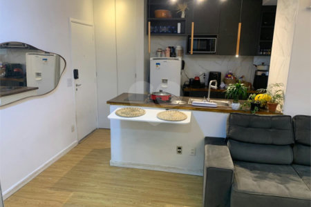 Apartamento à venda com 2 quartos em Parque Reboucas, São Paulo, SP