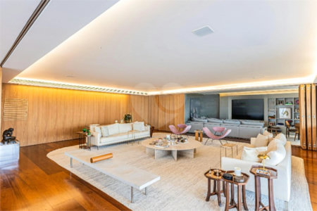 Apartamento à venda com 3 suítes em Vila Suzana, São Paulo, SP