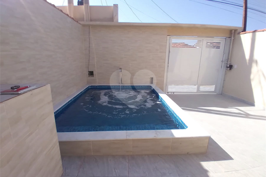 Casa Térrea à venda com 2 quartos, sendo 1 suíte, em Florida Mirim, Mongaguá, SP