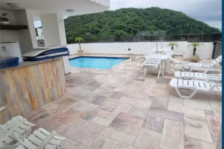 Apartamento à venda com 3 quartos em Pitangueiras, Guarujá, SP