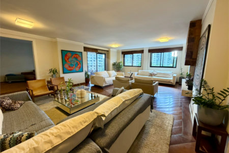 Apartamento à venda com 4 suítes em Jardim Marajoara, São Paulo, SP