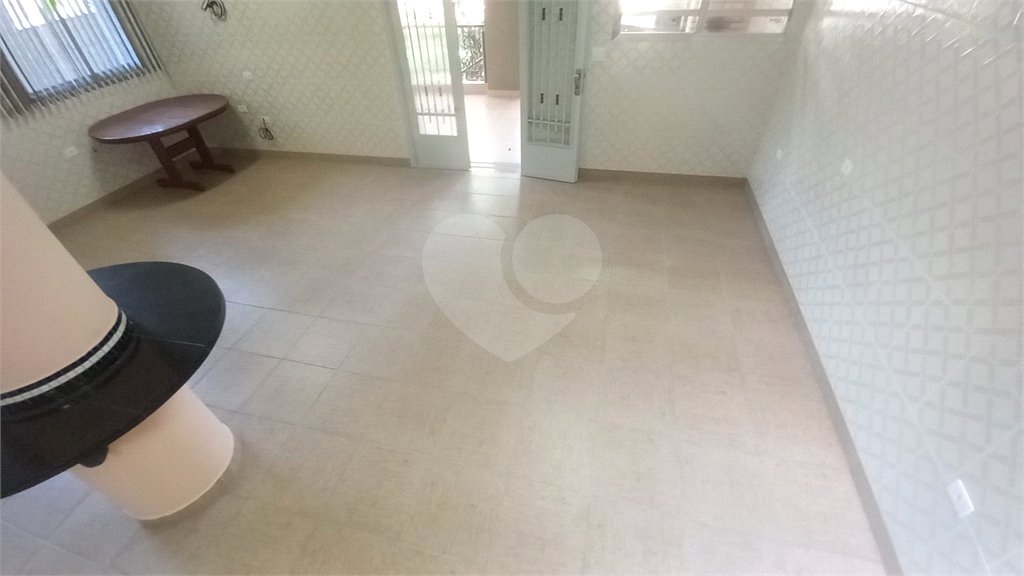 Sobrado à venda com 4 quartos, sendo 2 suítes, em Tremembé, São Paulo, SP