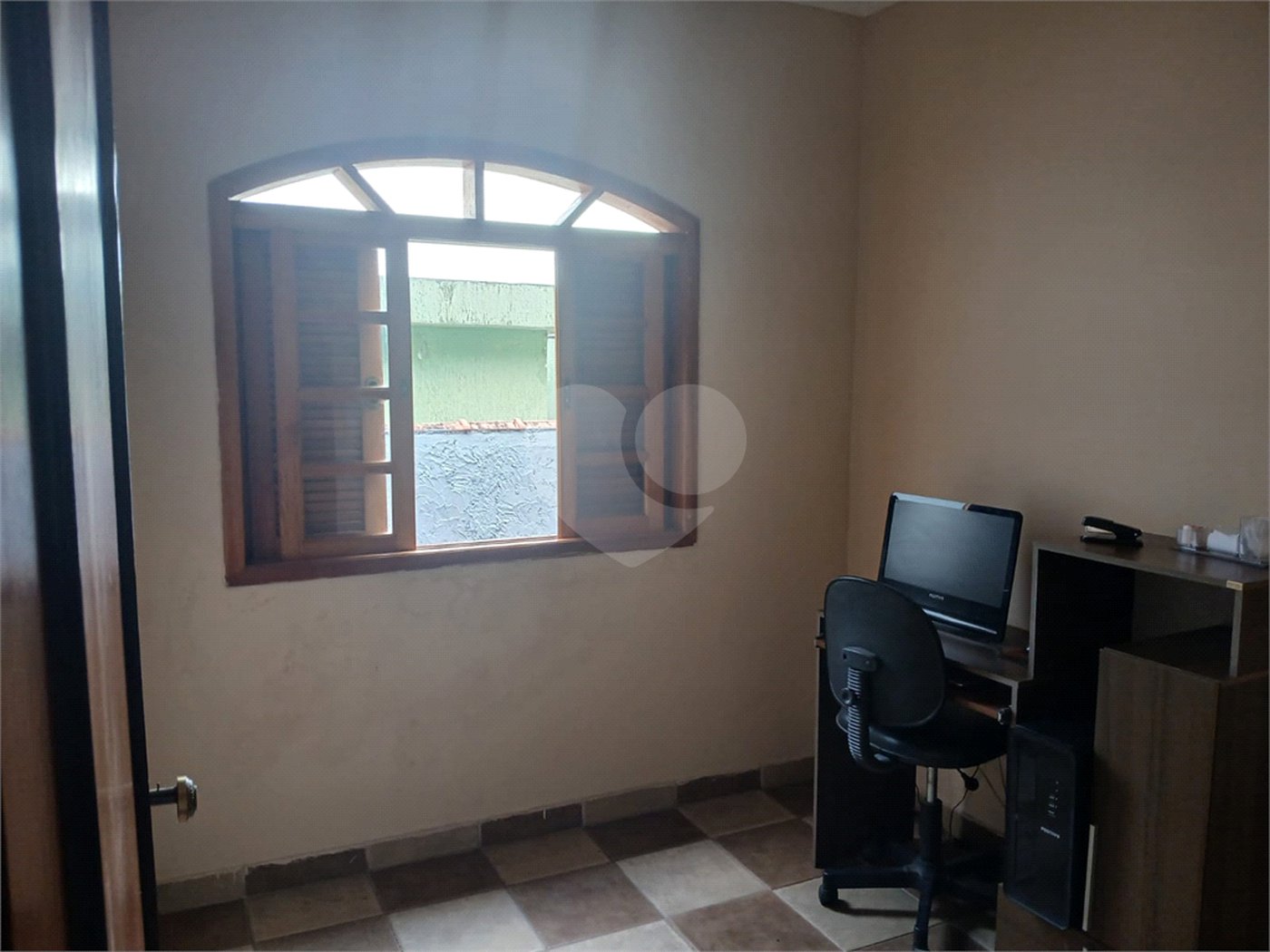 Casa à venda com 4 quartos, sendo 1 suíte, em Jardim Rosa de Franca, Guarulhos, SP