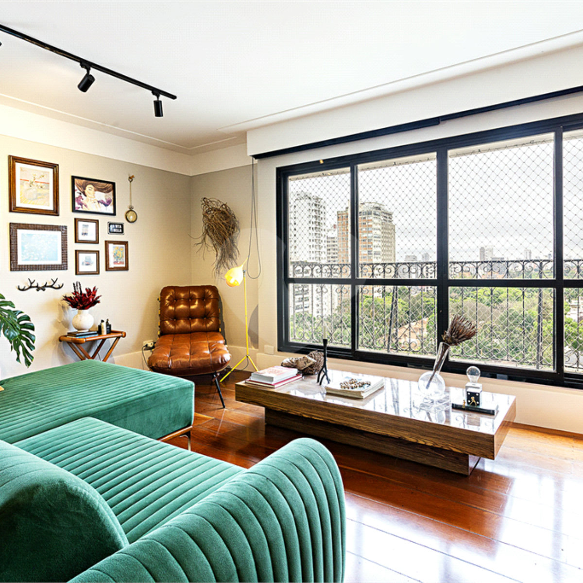 Apartamento à venda com 3 quartos, sendo 1 suíte, em Alto da Boa Vista, São Paulo, SP