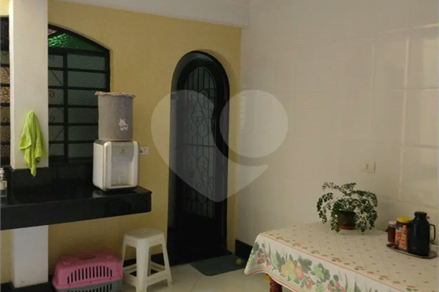 Sobrado à venda com 3 quartos, sendo 1 suíte, em Conjunto Residencial Vista Verde, São Paulo, SP