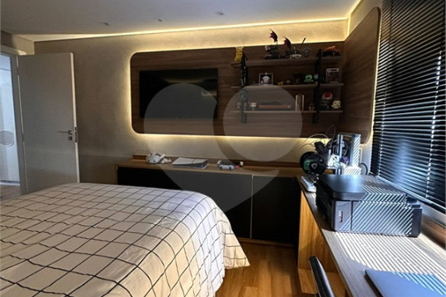 Apartamento para alugar com 3 quartos, sendo 2 suítes, em Moema, São Paulo, SP