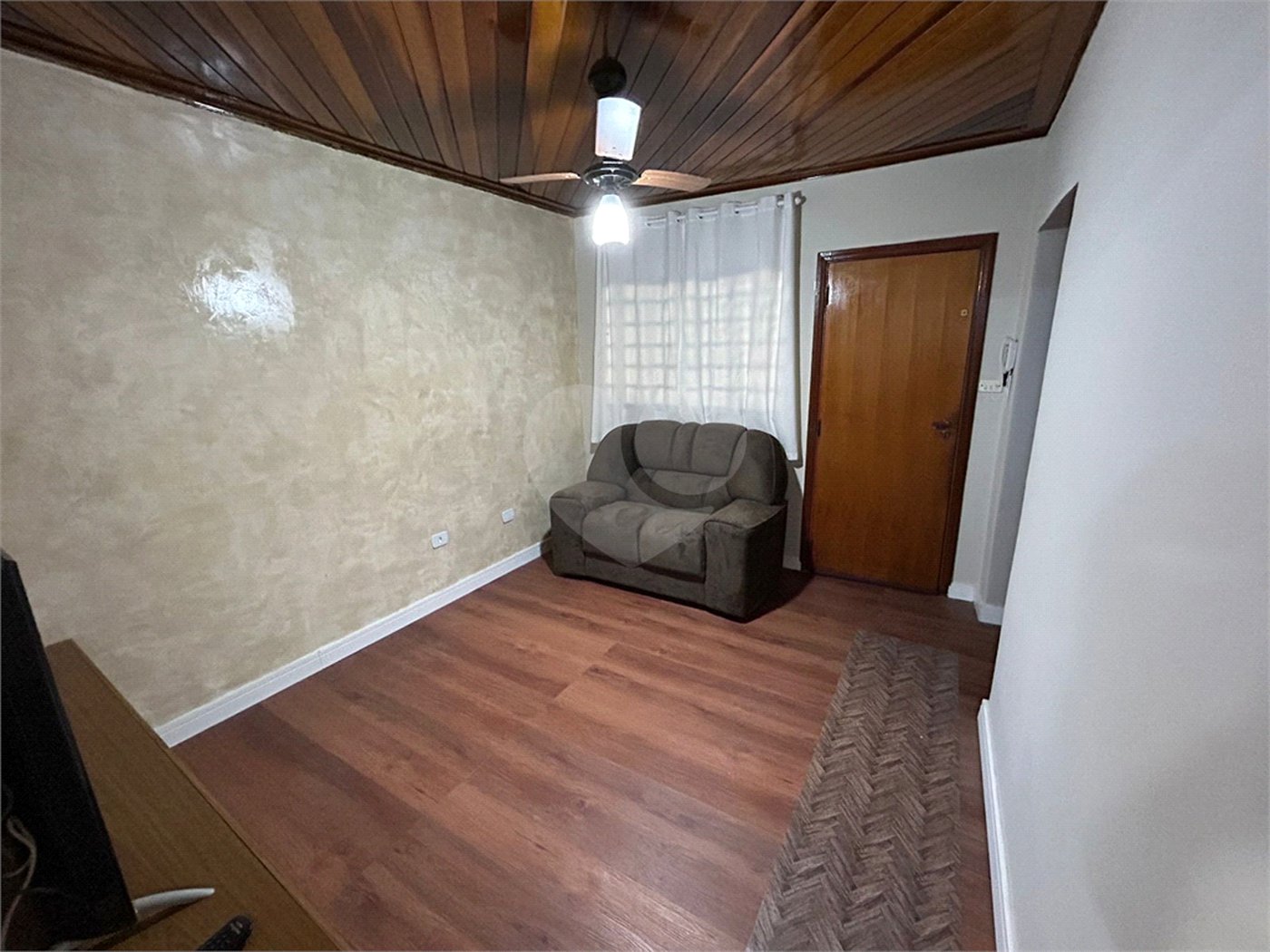 Casa à venda com 4 quartos, sendo 1 suíte, no Centro, Cravinhos, SP