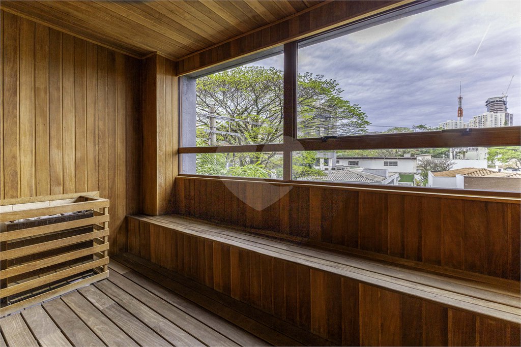 Apartamento à venda com 3 suítes em Jardim das Bandeiras, São Paulo, SP
