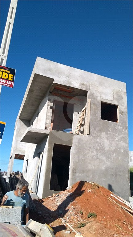 Casa à venda com 3 quartos, sendo 1 suíte, em Terra Preta (terra Preta), Mairiporã, SP