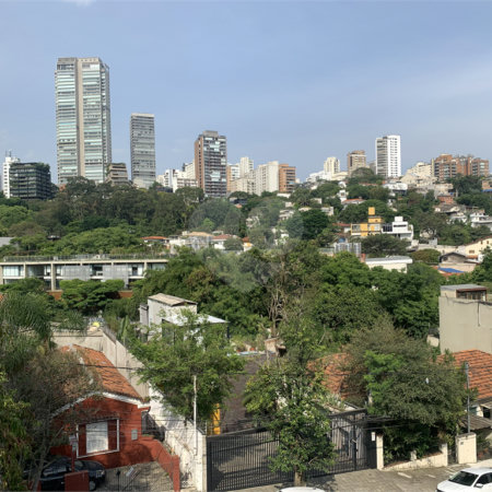 Apartamento à venda com 2 suítes em Vila Madalena, São Paulo, SP