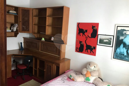 Casa à venda com 2 quartos, sendo 3 suítes, em Vila Oliveira, Mogi das Cruzes, SP