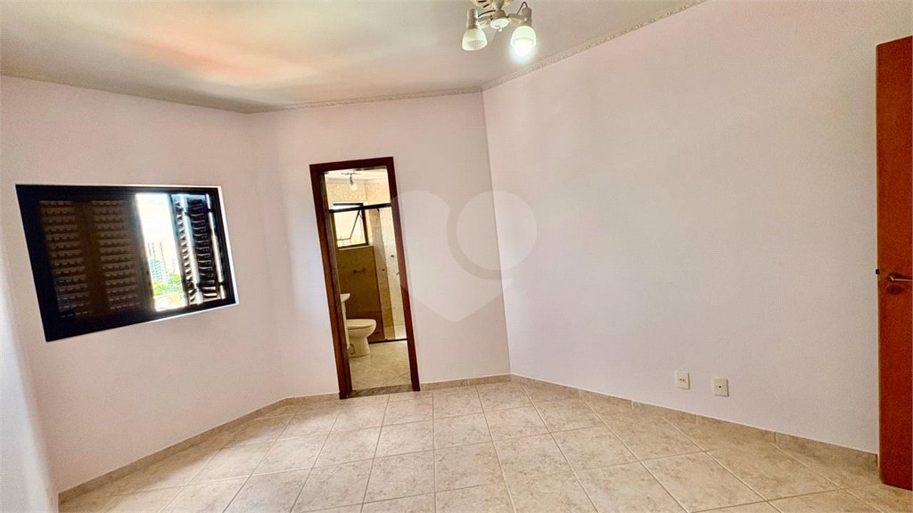 Apartamento à venda com 3 quartos, sendo 1 suíte, no Centro, Sorocaba, SP